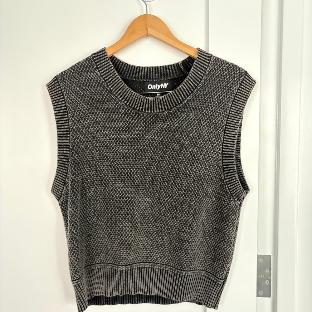 Gray Chunky Knit Sleeveless Top/Sweater Vest
